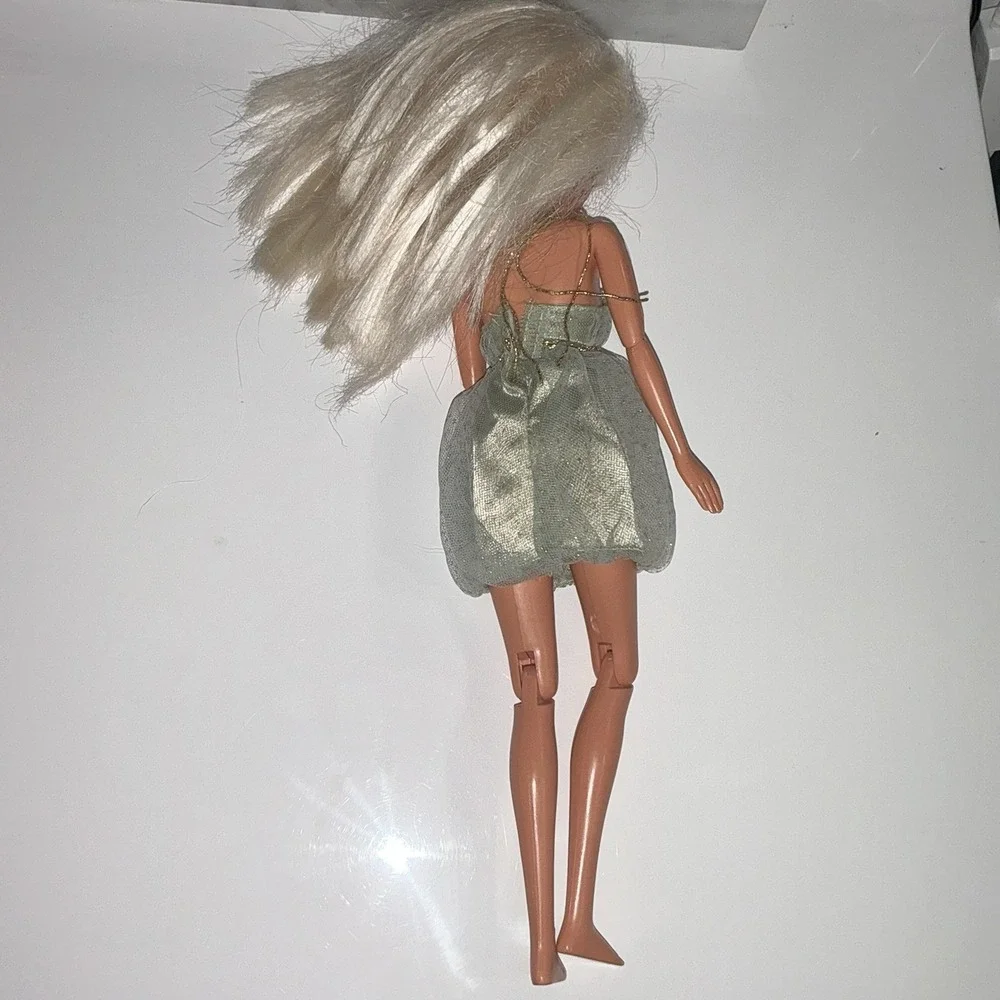 Barbie Olympic Gymnast 1996 Articulated Atlanta Games Vintage 90s In Green Dress